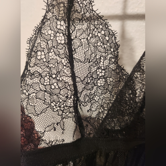 Victorias Secret Black Floral Lace top - Picture 2 of 6